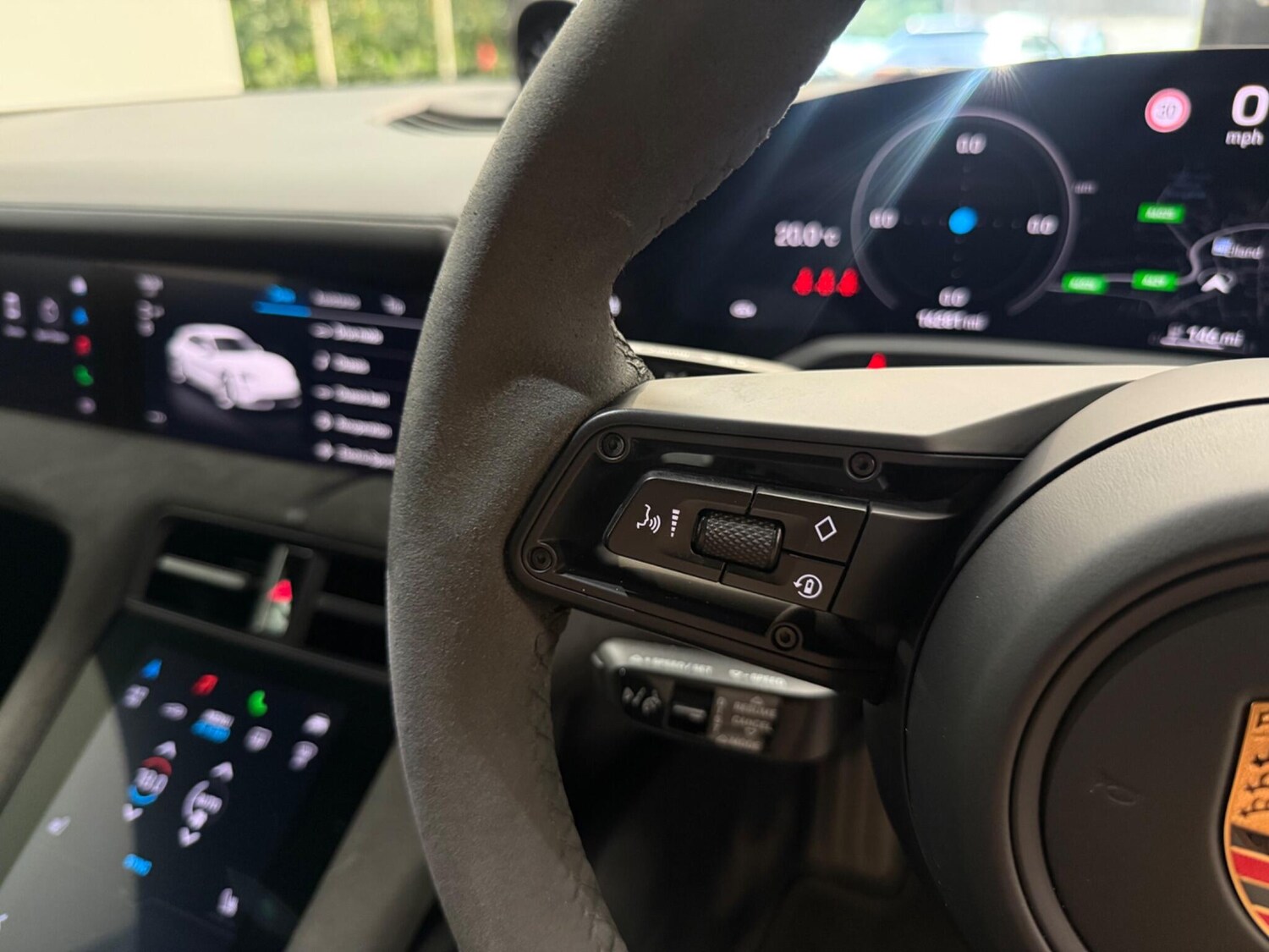 Used Porsche Taycan 2023 for sale - 76657346: Photo 25