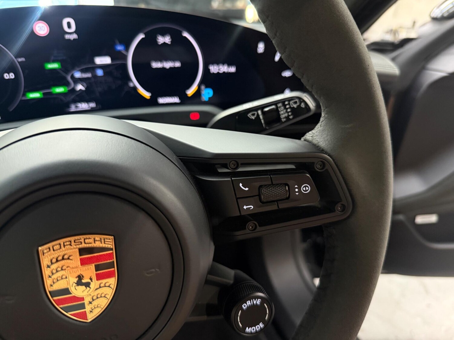 Used Porsche Taycan 2023 for sale - 76657346: Photo 26