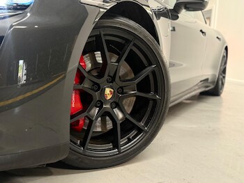 Used Porsche Taycan 2023 for sale - 76657346: Photo