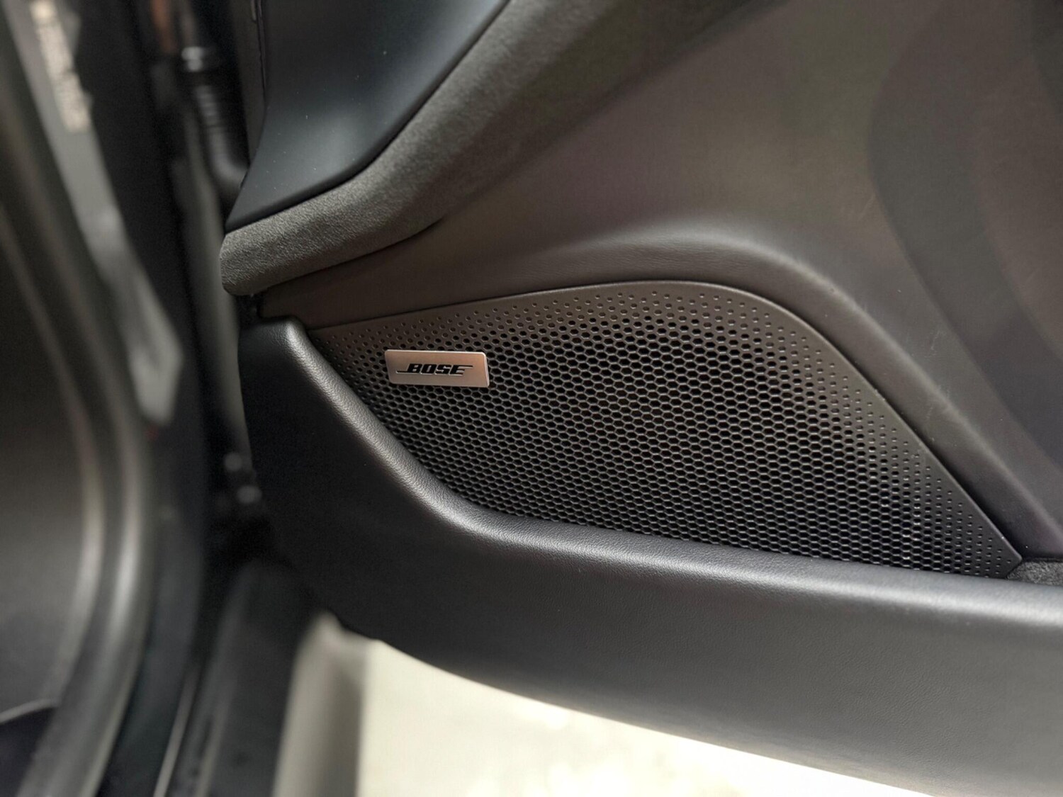 Used Porsche Taycan 2023 for sale - 76657346: Photo 32