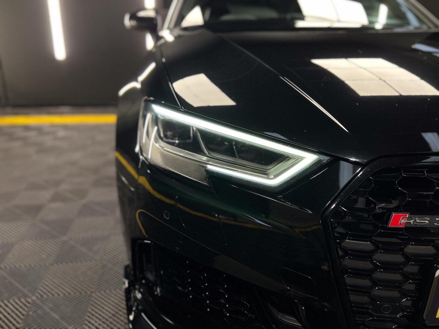 Used Audi RS3 2018 for sale - 77278902: Photo 10