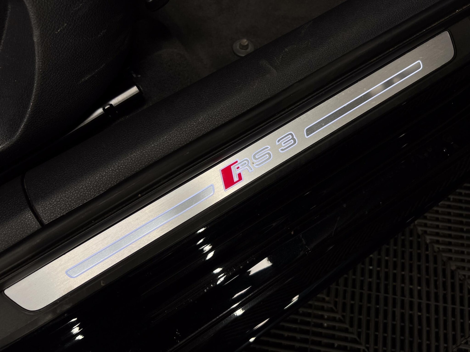 Used Audi RS3 2018 for sale - 77278902: Photo 42