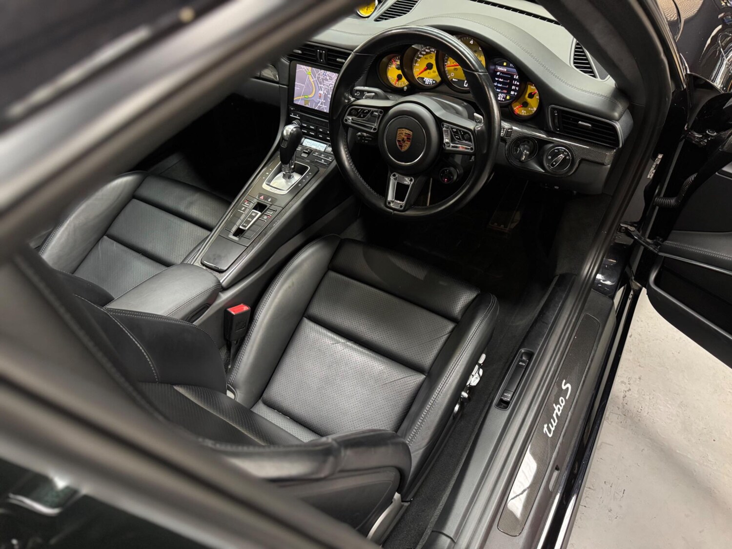 Used Porsche 911 2017 for sale - 76657698: Photo 20