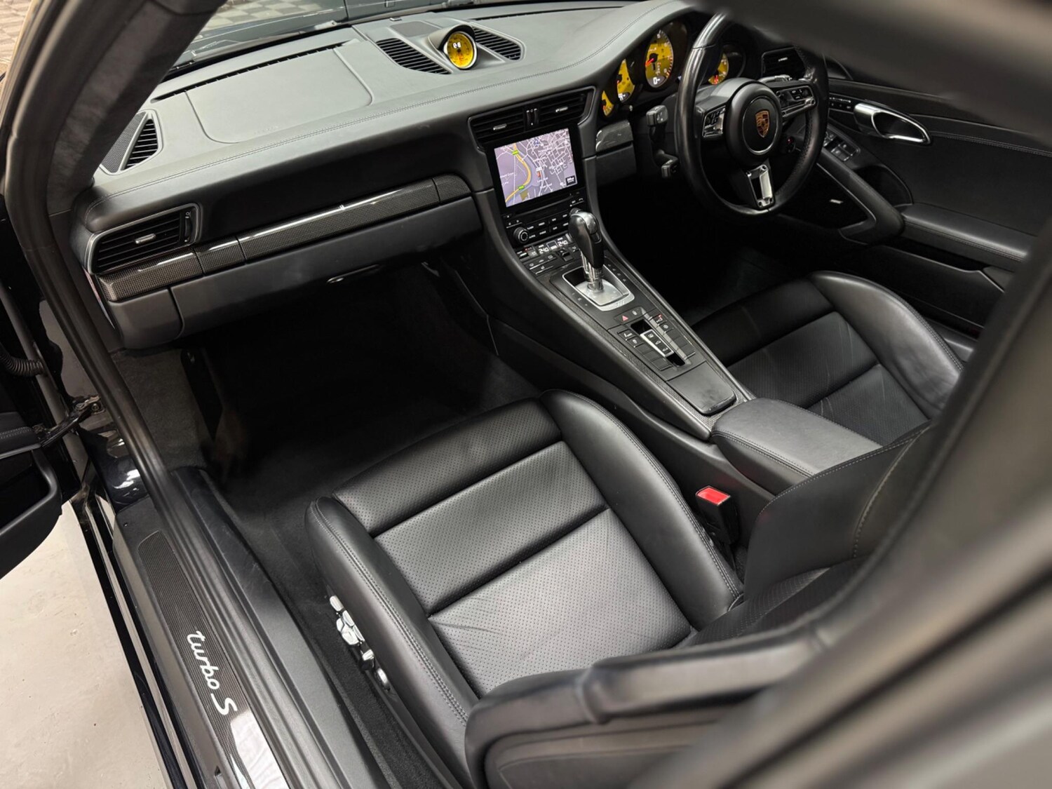 Used Porsche 911 2017 for sale - 76657698: Photo 23