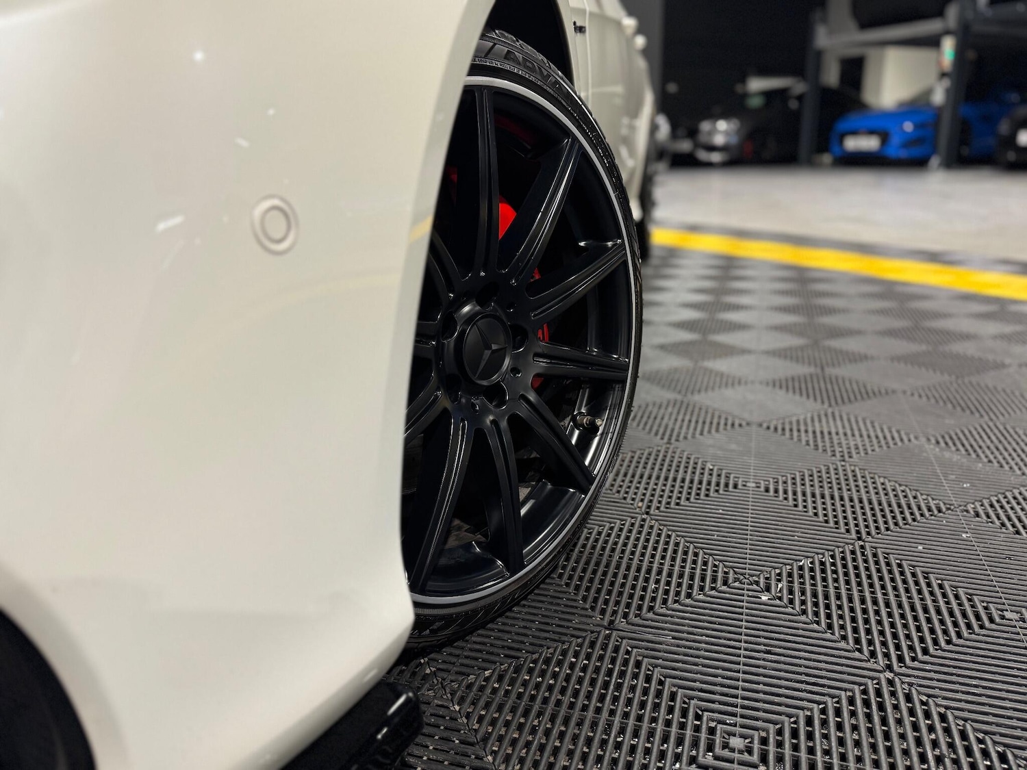 Used Mercedes-Benz E Class 2015 for sale - 77229607: Photo 2