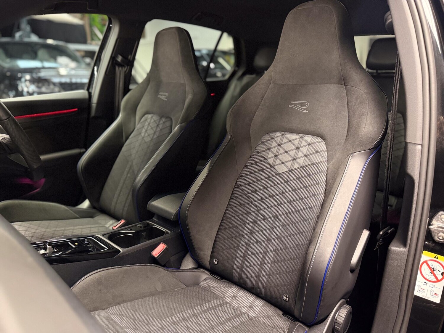 Used Volkswagen Golf 2024 for sale - 77524407: Photo 24