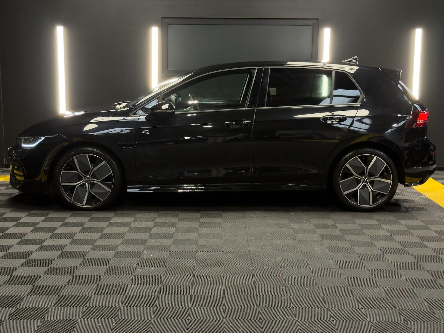 Used Volkswagen Golf 2024 for sale - 77524407: Photo 3