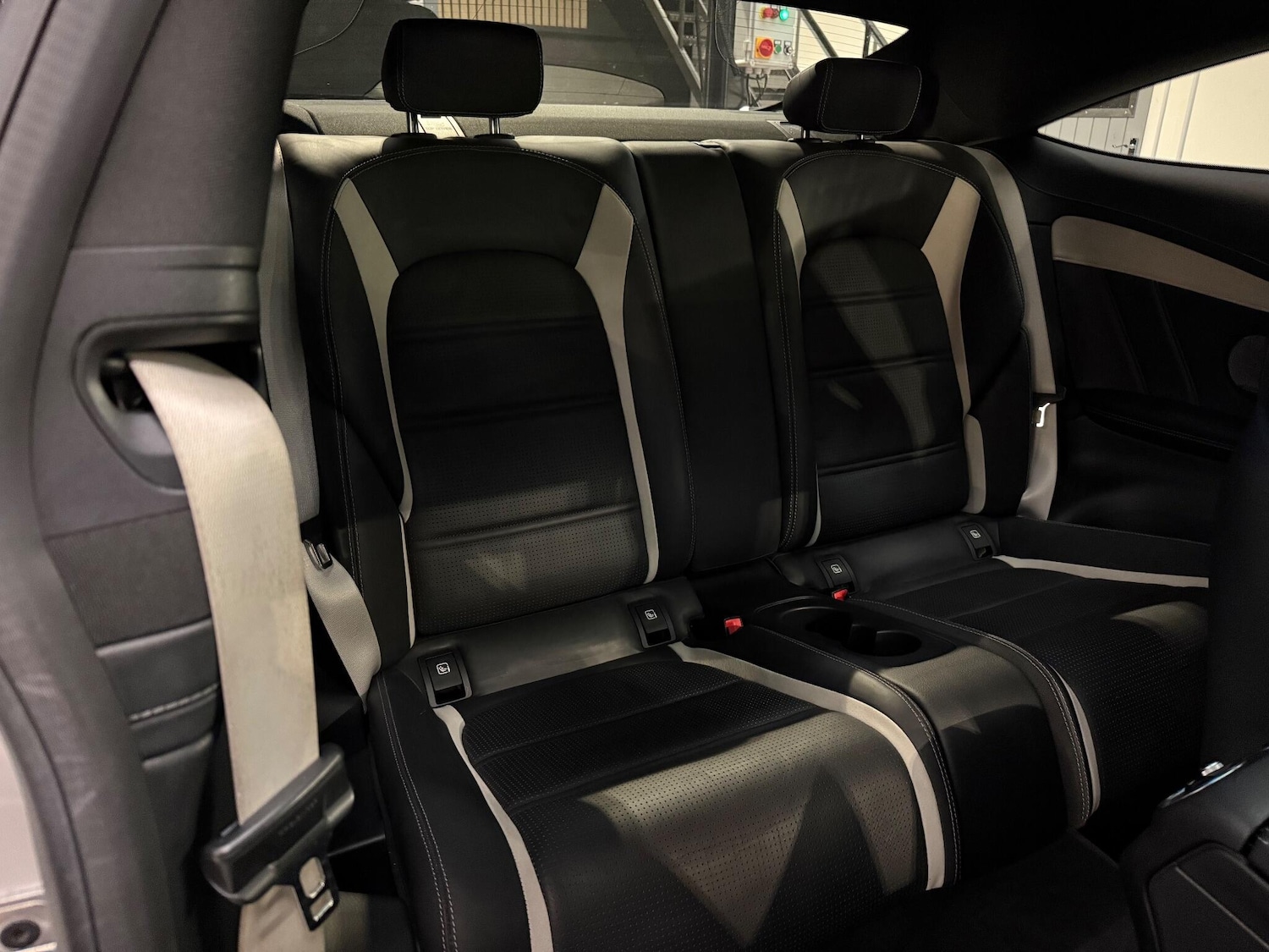 Used Mercedes-Benz C Class 2018 for sale - 76898444: Photo 28