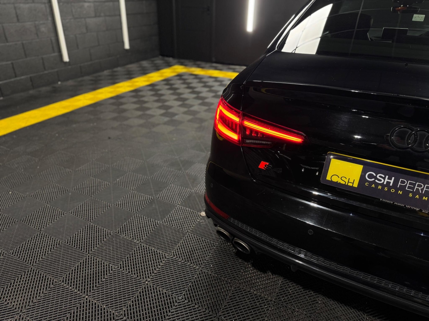 Used Audi A4 2018 for sale - 77395832: Photo 10