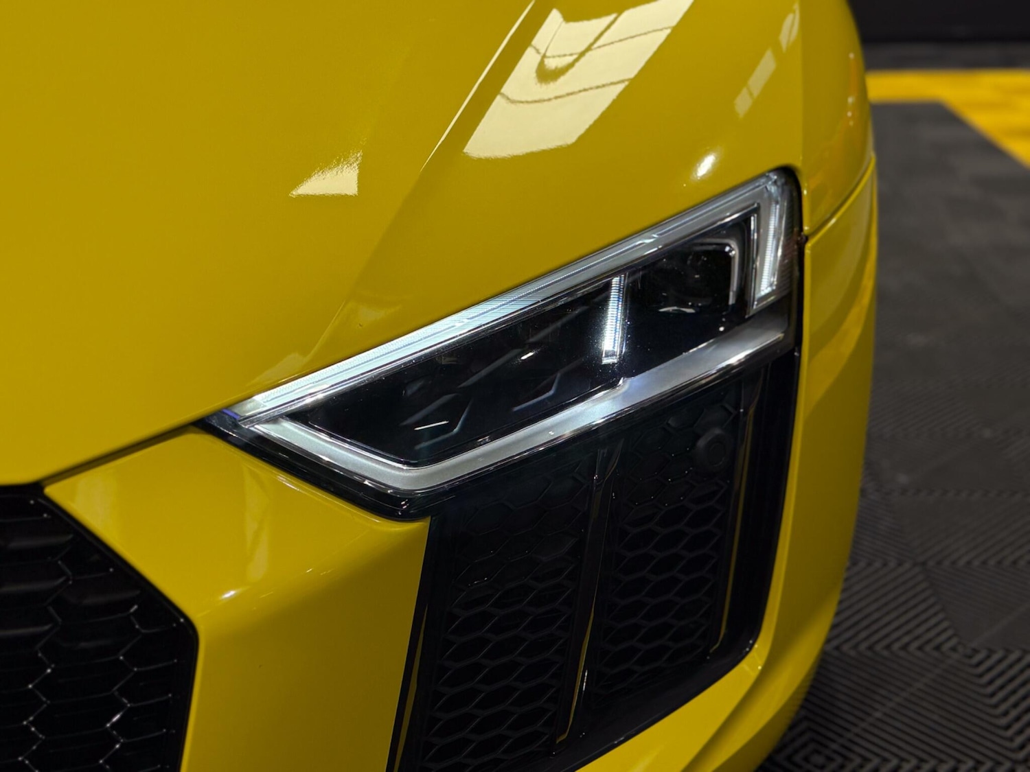 Used Audi R8 2017 for sale - 77625386: Photo 11