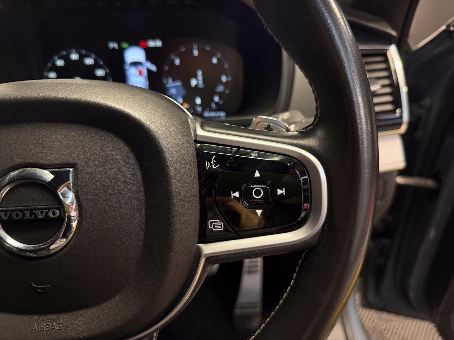 Used Volvo XC90 for sale - 77753598: Photo 34