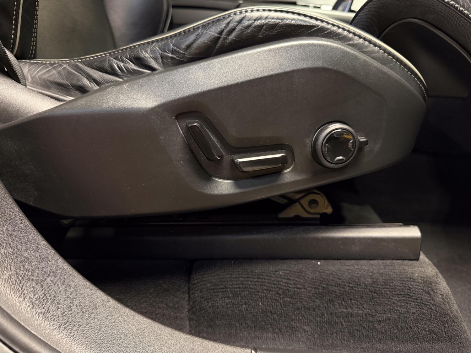 Used Volvo XC90 for sale - 77753598: Photo 40