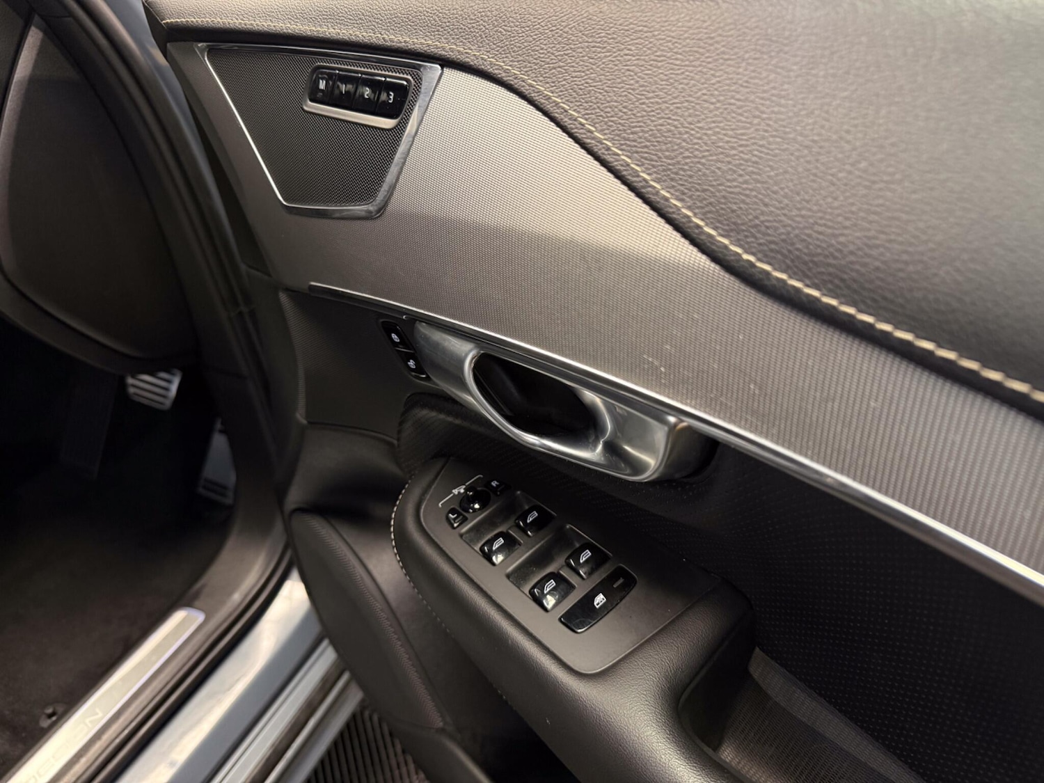 Used Volvo XC90 for sale - 77753598: Photo 42