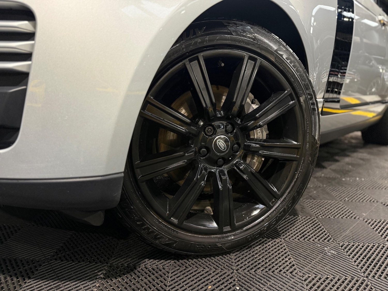 Used Land Rover Range Rover for sale - 77016758: Photo 2