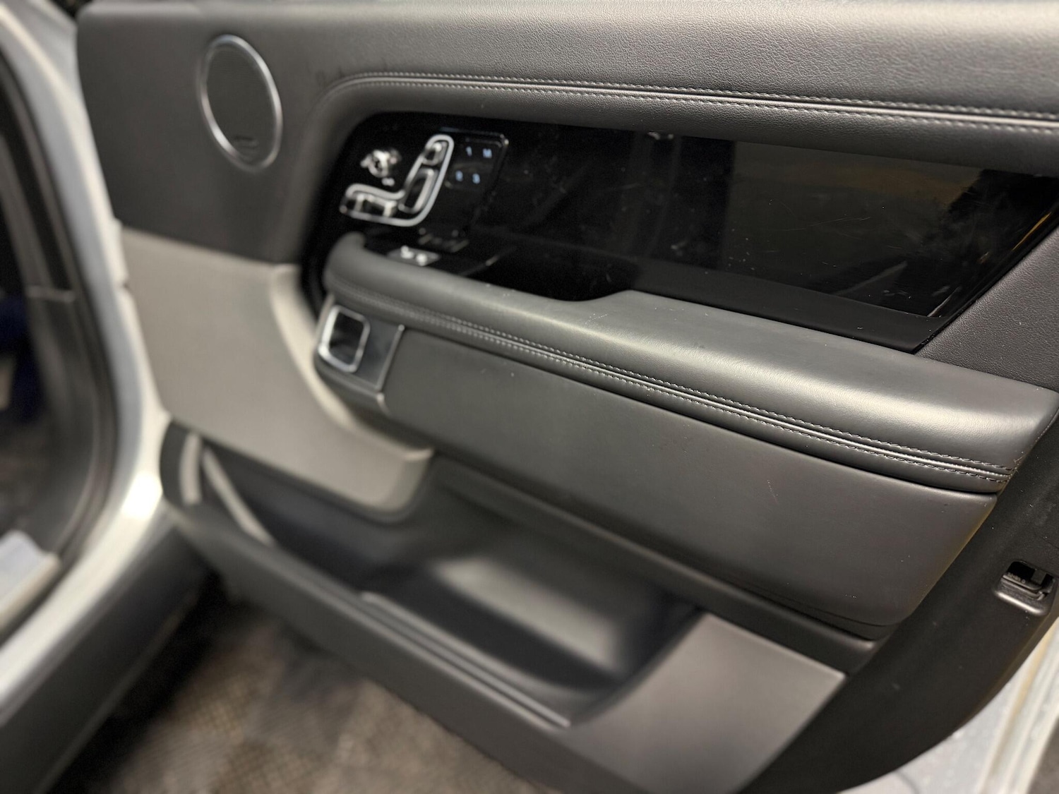 Used Land Rover Range Rover for sale - 77016758: Photo 39