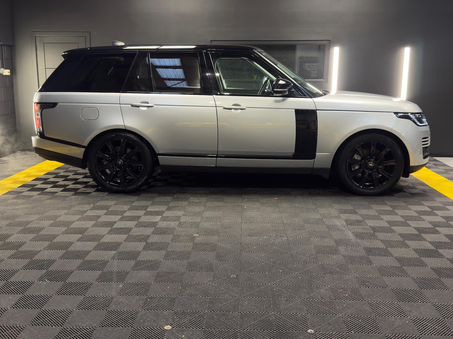 Used Land Rover Range Rover for sale - 77016758: Photo 6
