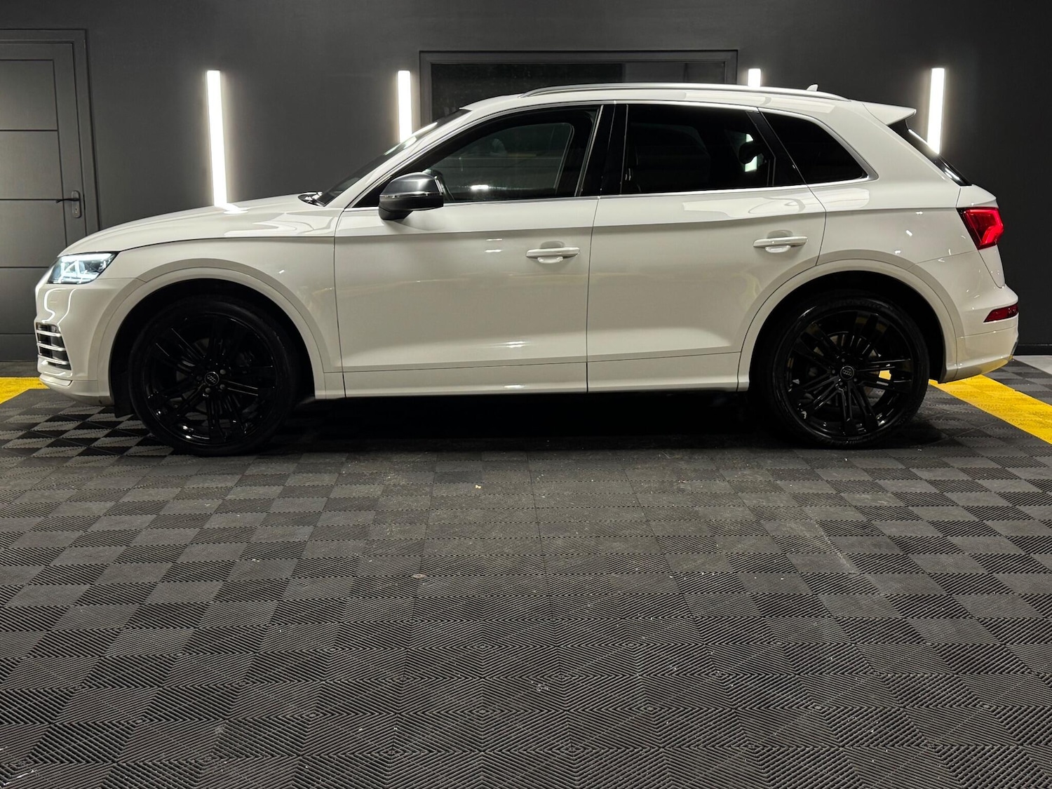 Used Audi SQ5 for sale - 77267211: Photo 4