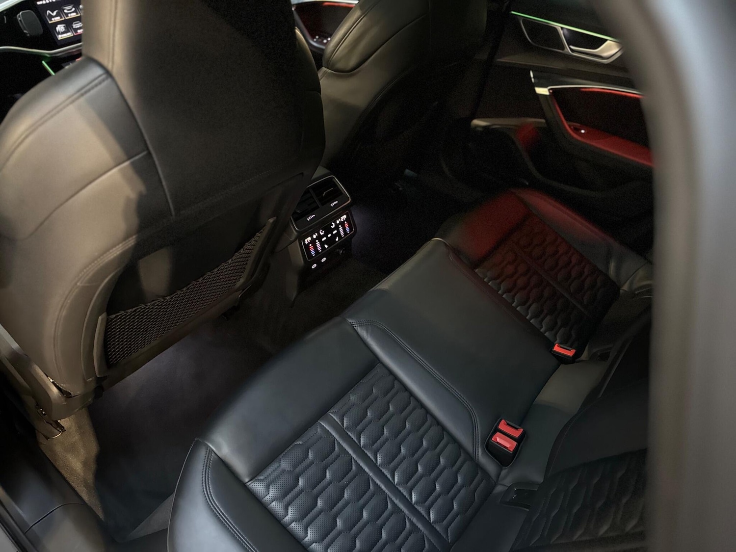 Used Audi RS6 Avant 2020 for sale - 76865271: Photo 32