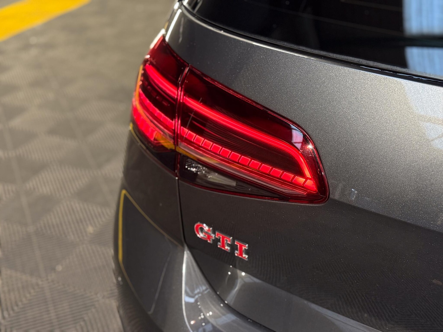 Used Volkswagen Golf 2019 for sale - 77130860: Photo 11