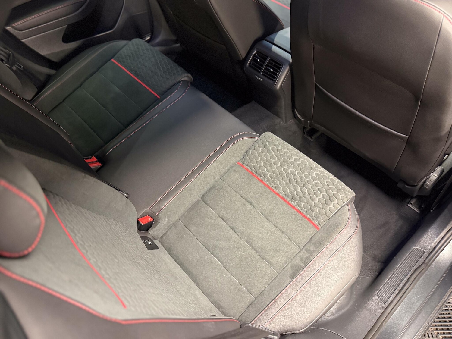 Used Volkswagen Golf 2019 for sale - 77130860: Photo 21