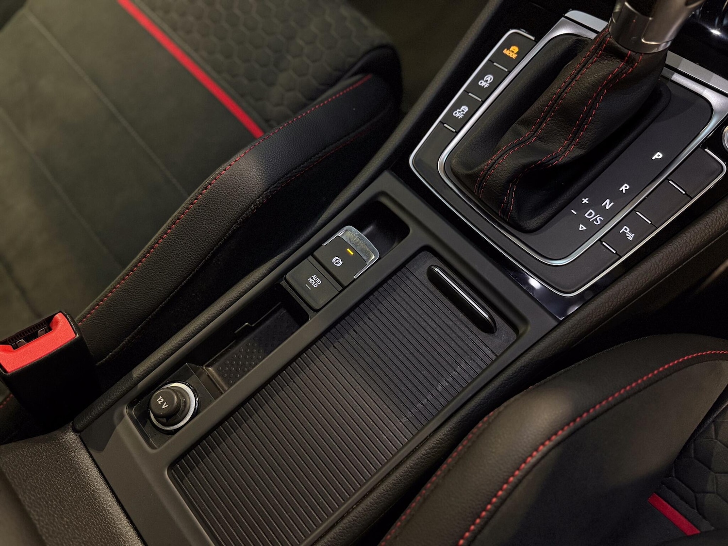 Used Volkswagen Golf 2019 for sale - 77130860: Photo 41