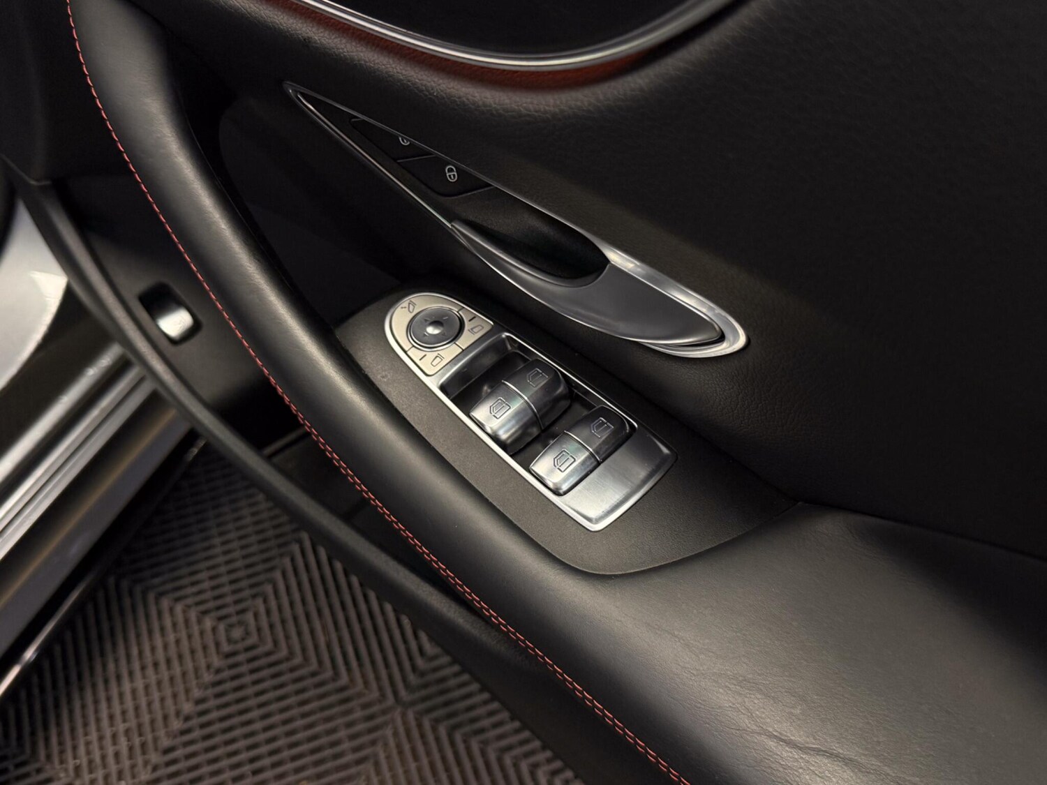 Used Mercedes-Benz E Class 2019 for sale - 78006469: Photo 47