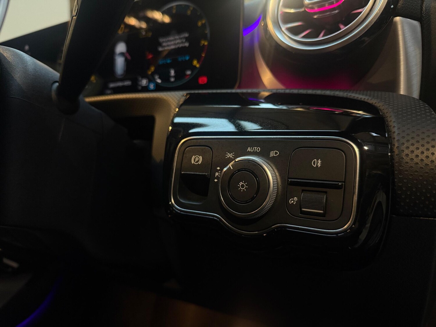 Used Mercedes-Benz A-Class for sale - 76657408: Photo 42