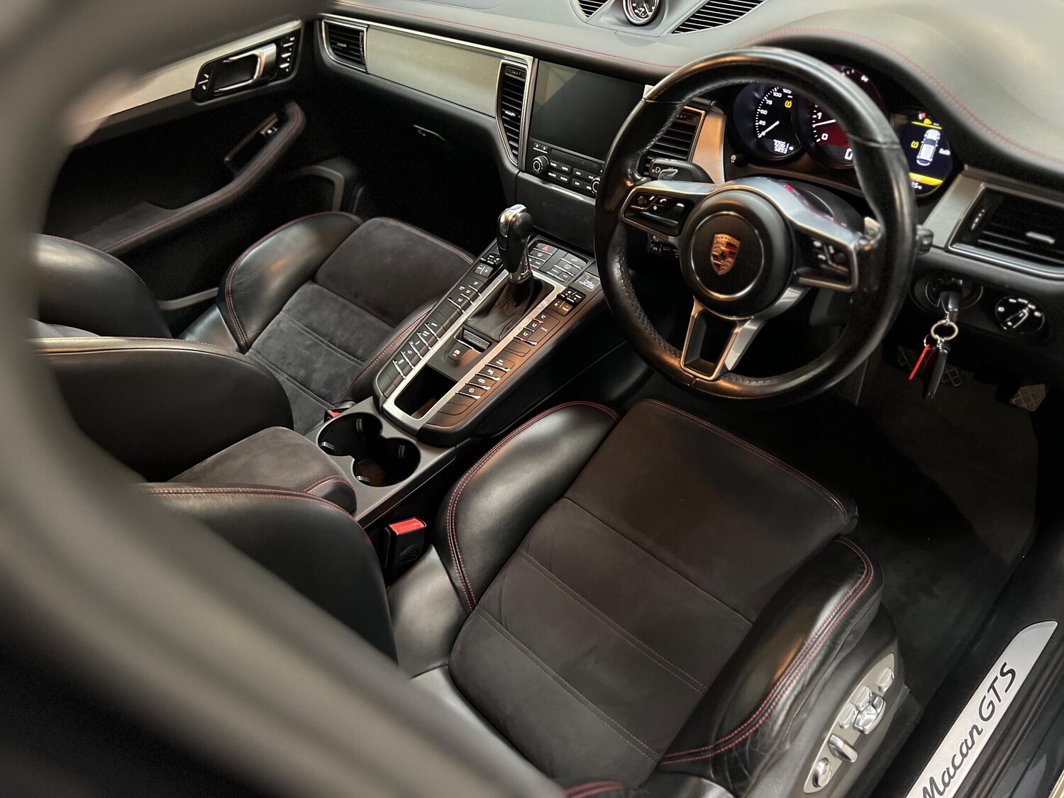 Used Porsche Macan for sale - 76658993: Photo 18