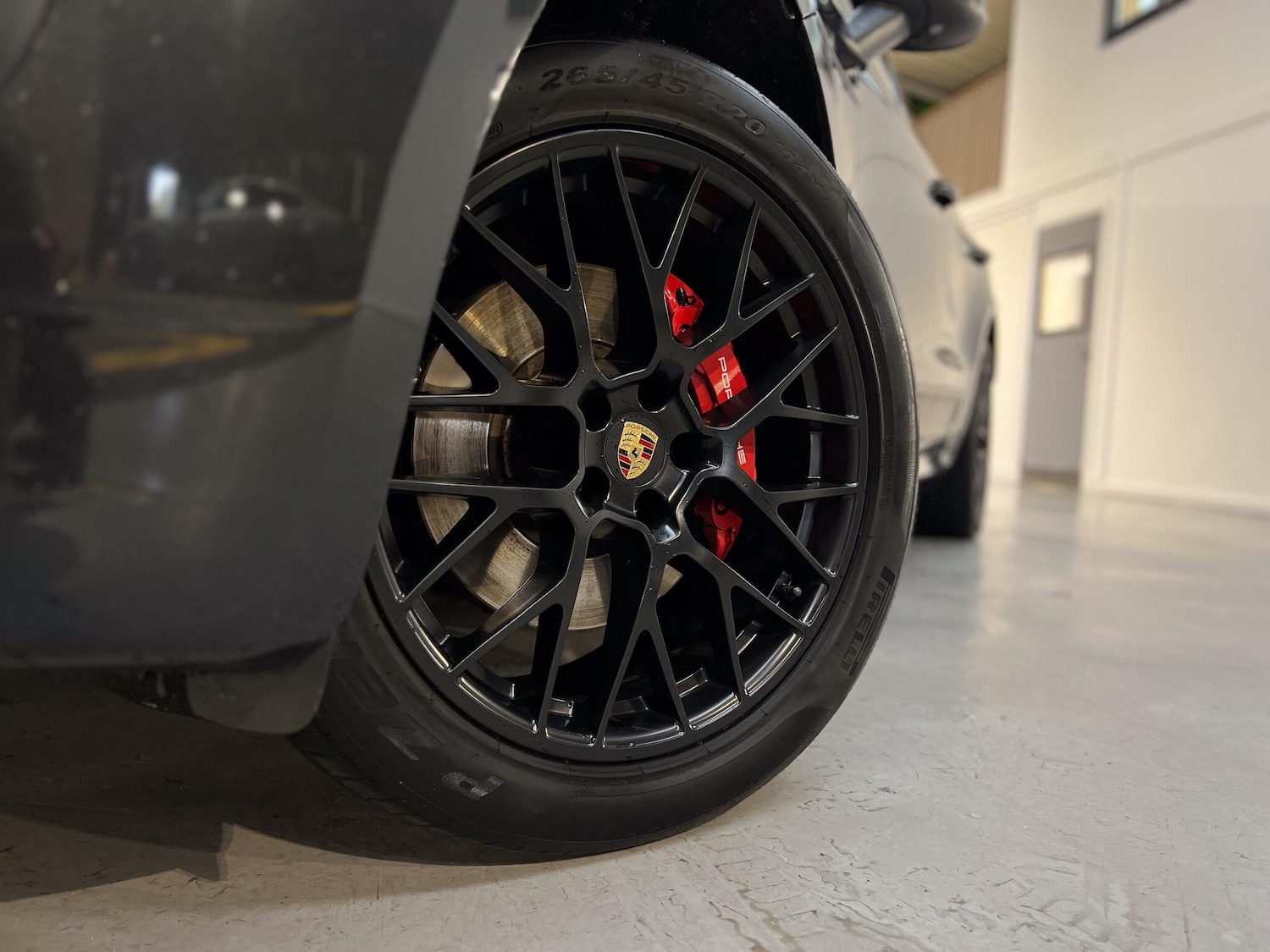 Used Porsche Macan for sale - 76658993: Photo 2