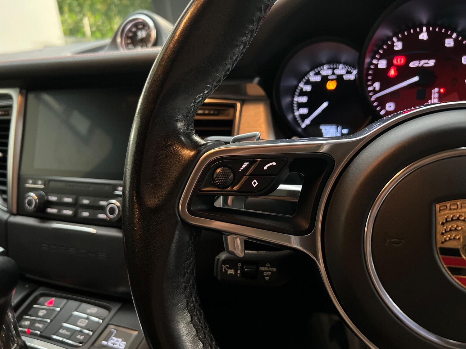 Used Porsche Macan for sale - 76658993: Photo 27