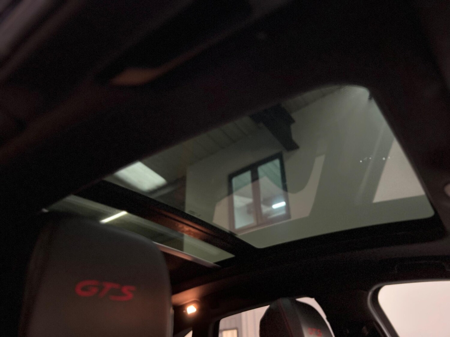 Used Porsche Macan for sale - 76658993: Photo 39