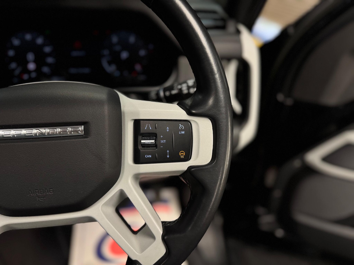 Used Land Rover Defender 110 for sale - 76965196: Photo 25