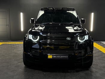 Used Land Rover Defender 110 2023 for sale - 76965196: Photo