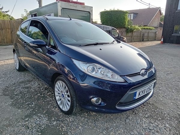 Used Ford Fiesta 2011 for sale - 75566567: Photo 2