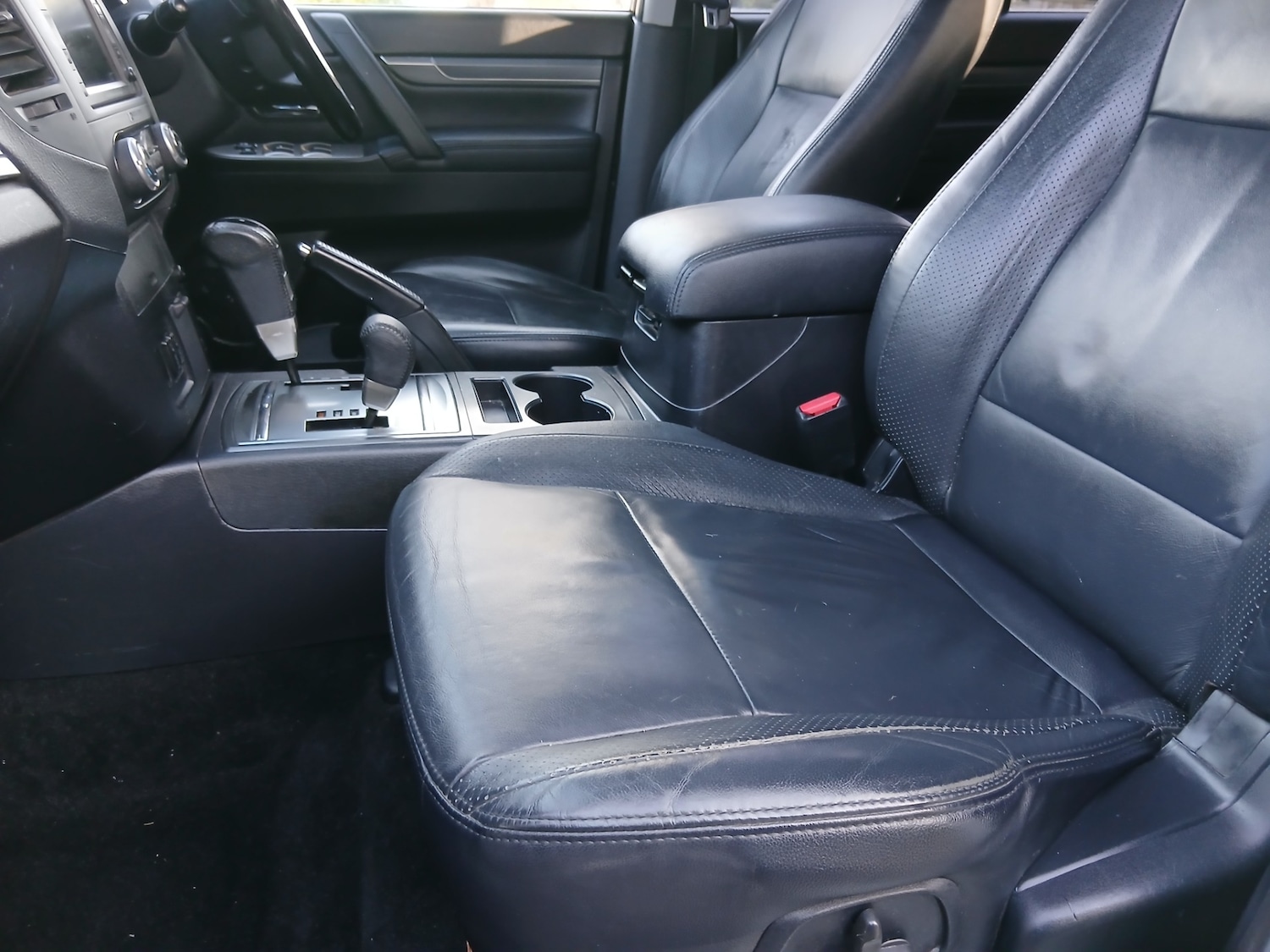 Used Mitsubishi Shogun 2010 for sale - 77353981: Photo 10