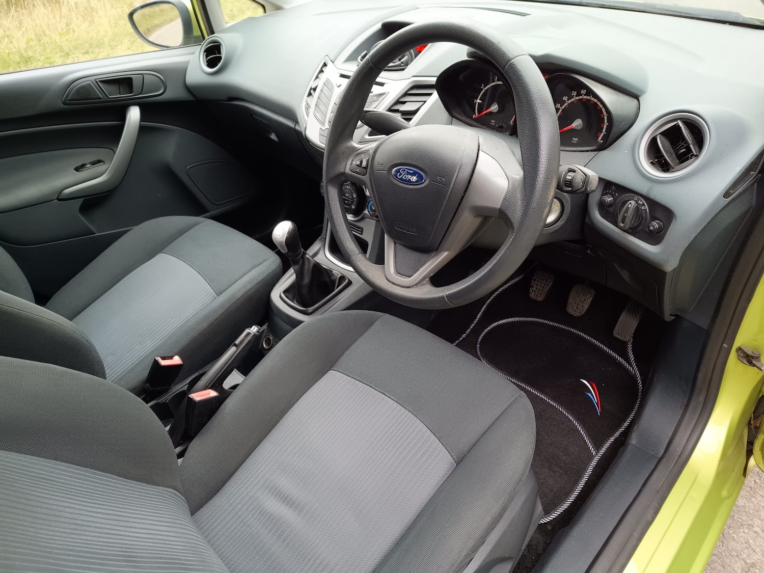 Used Ford Fiesta 2011 for sale - 76322168: Photo 9