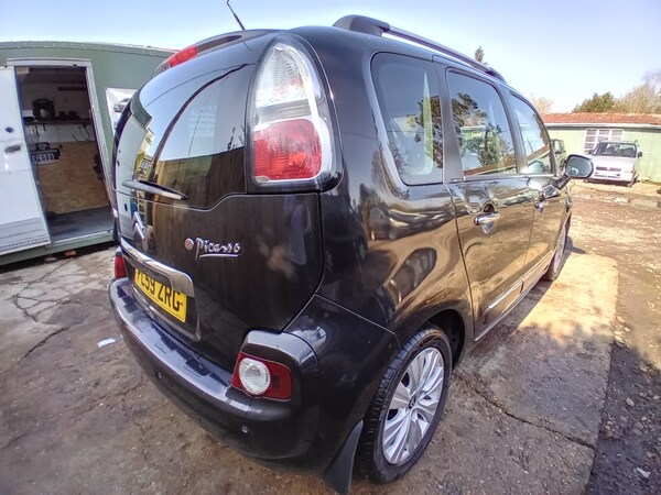Used Citroen C3 Picasso 2009 for sale - 73892901: Photo 11