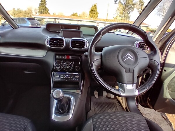 Used Citroen C3 Picasso 2009 for sale - 73892901: Photo 14