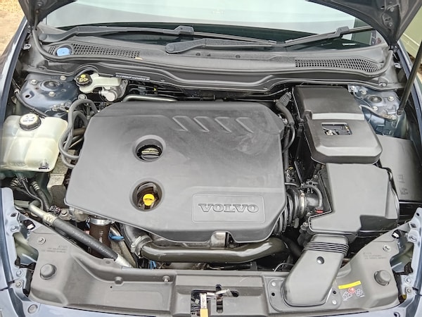 Used Volvo S40 2012 for sale - 75675468: Photo 9