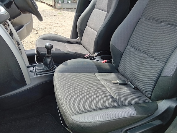 Used Peugeot 207 2012 for sale - 75567779: Photo 10