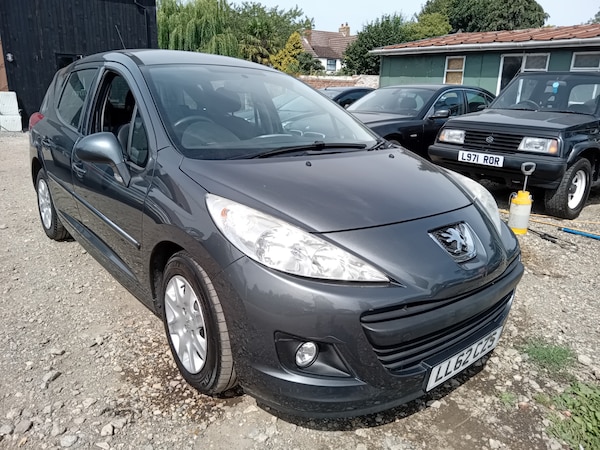 Used Peugeot 207 2012 for sale - 75567779: Photo 2
