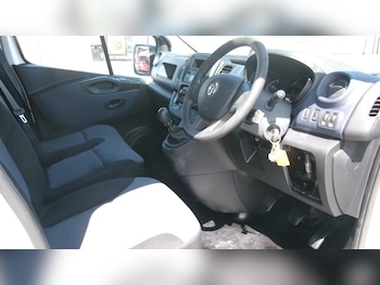 Used Vauxhall Vivaro 2018 for sale - 79091625: Photo