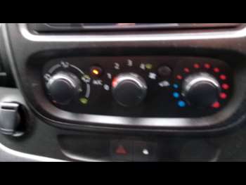 Used Nissan NV300 2019 for sale - 73558733: Photo