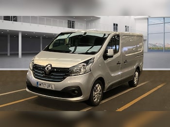 Used Renault Trafic 2017 for sale - 77744365: Photo