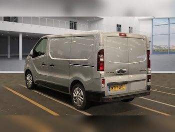 Used Renault Trafic 2017 for sale - 77744365: Photo