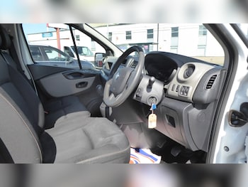 Used Renault Trafic 2018 for sale - 79054059: Photo