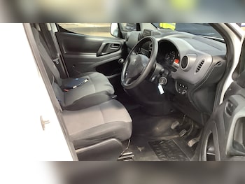 Used Peugeot Partner 2018 for sale - 78228471: Photo