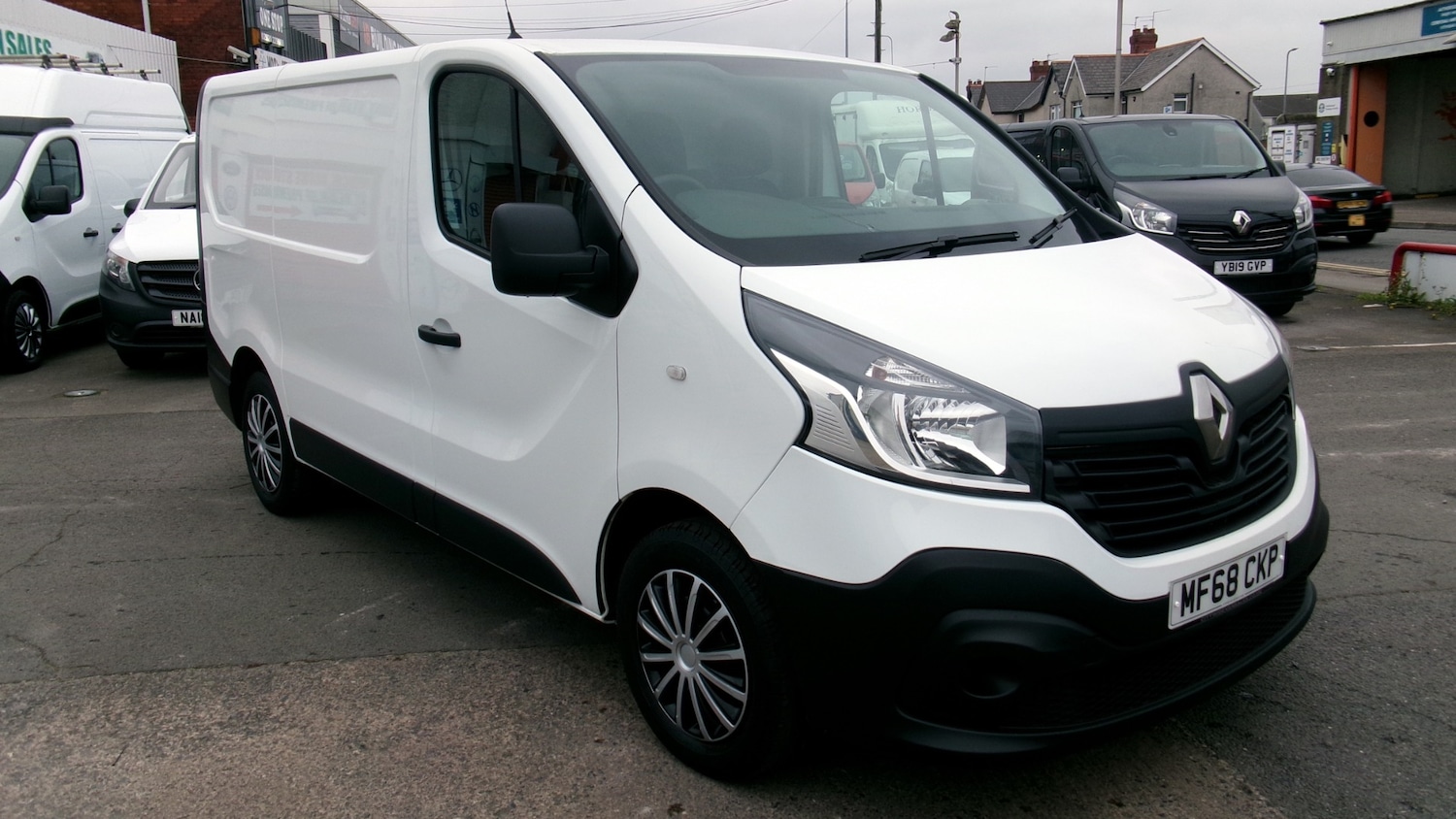 Used Renault Trafic 2018 for sale - 78041896: Photo 2