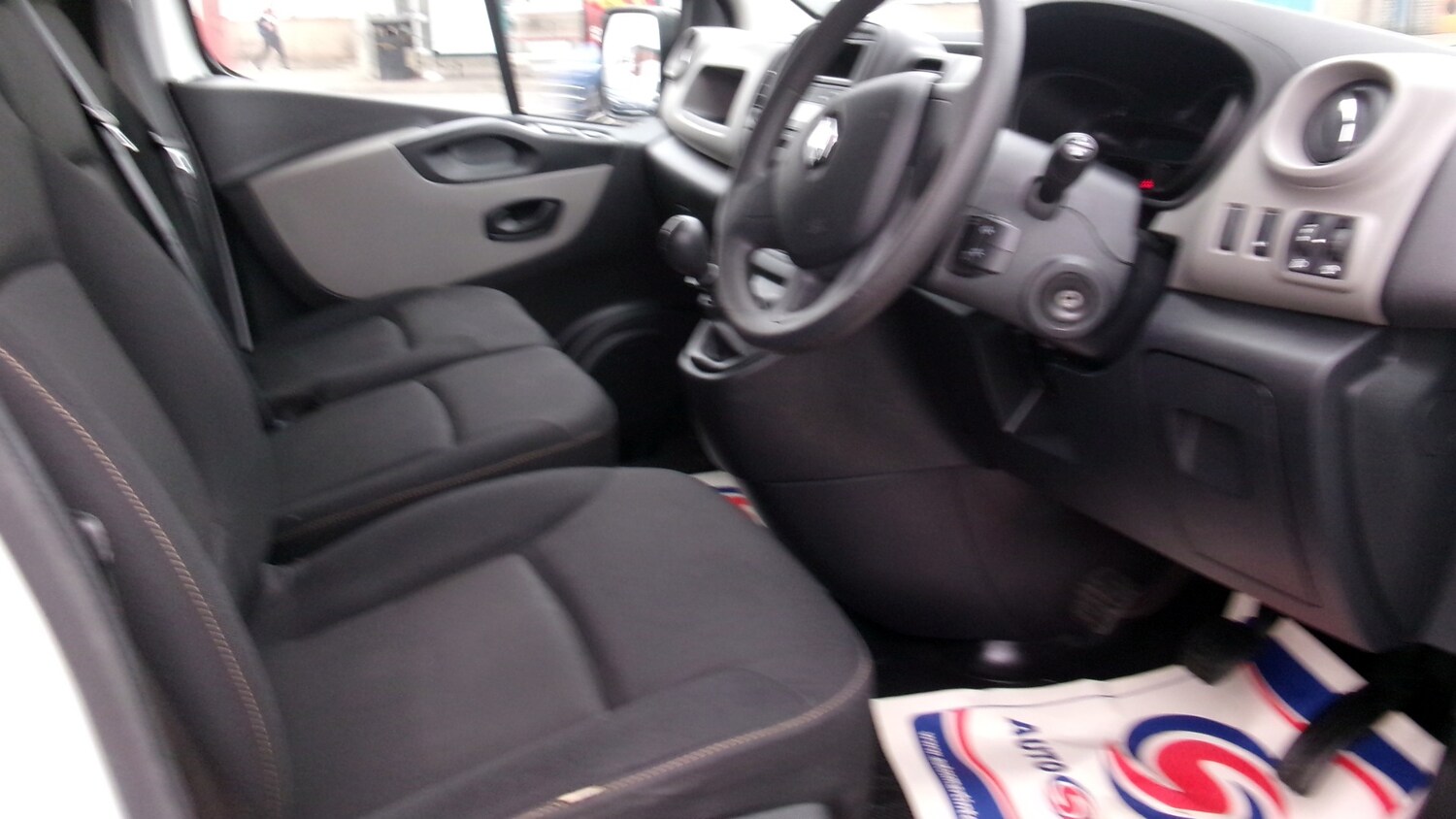 Used Renault Trafic 2018 for sale - 78041896: Photo 3