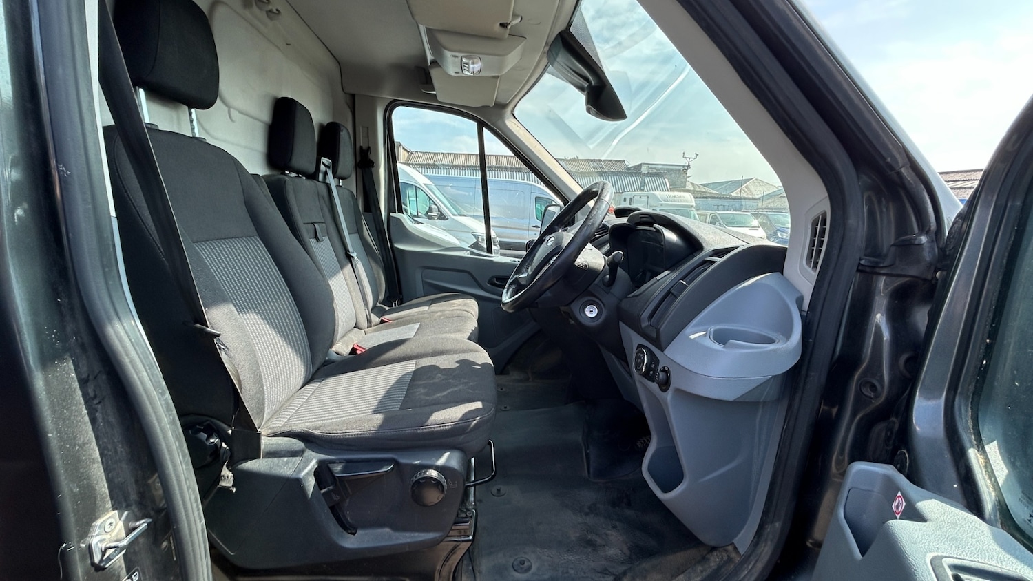 Used Ford Transit 2019 for sale - 76413410: Photo 3
